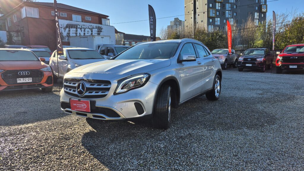 Mercedes-Benz Gla200