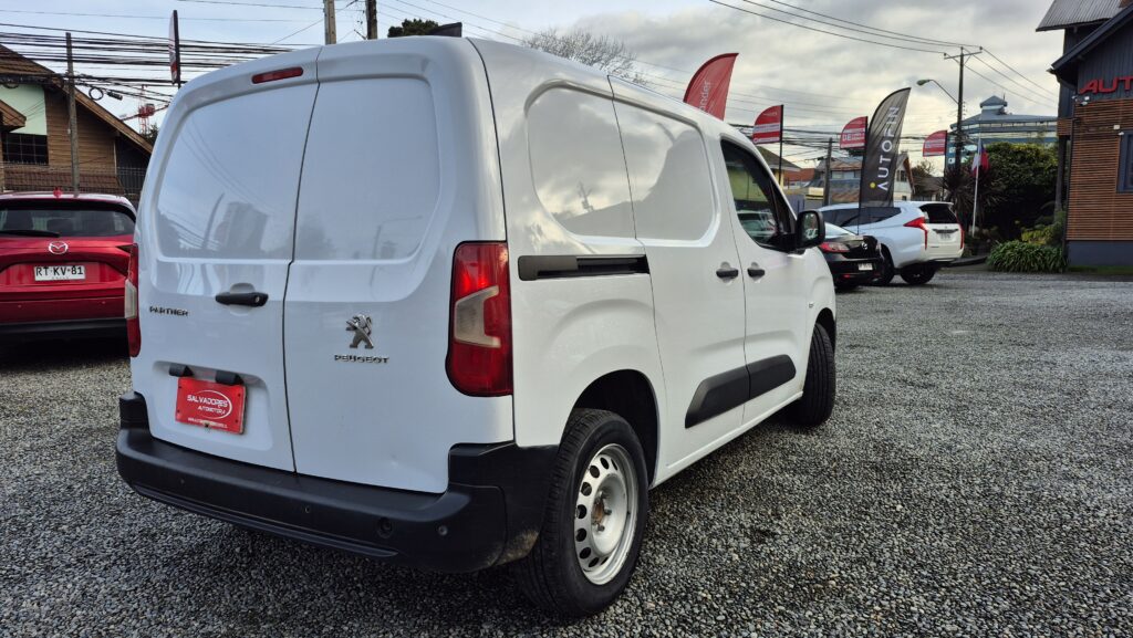 Peugeot Partner 1.5 L1 — foto 5 de 13