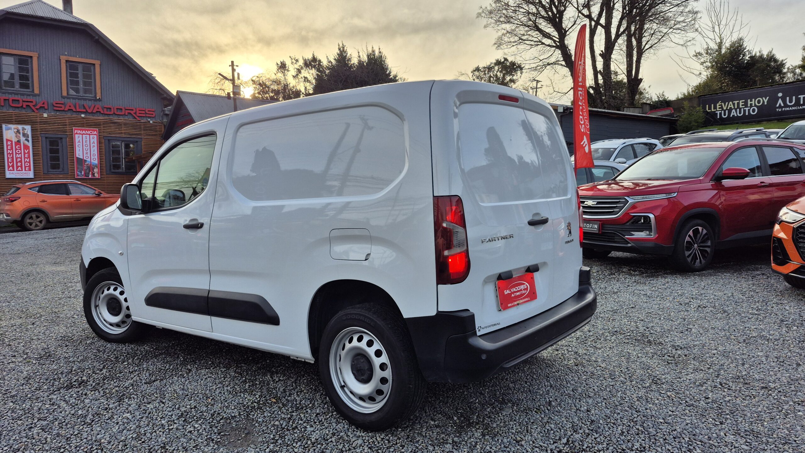 Peugeot Partner 1.5 Hdi L1 — foto 3 de 14