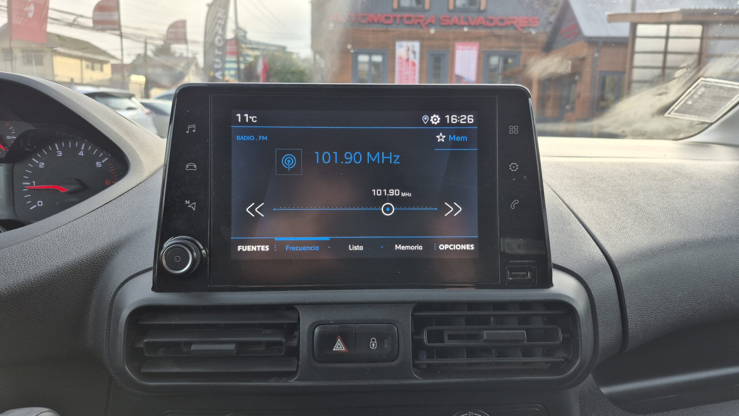 Peugeot Partner 1.5 Hdi L1 — foto 10 de 14