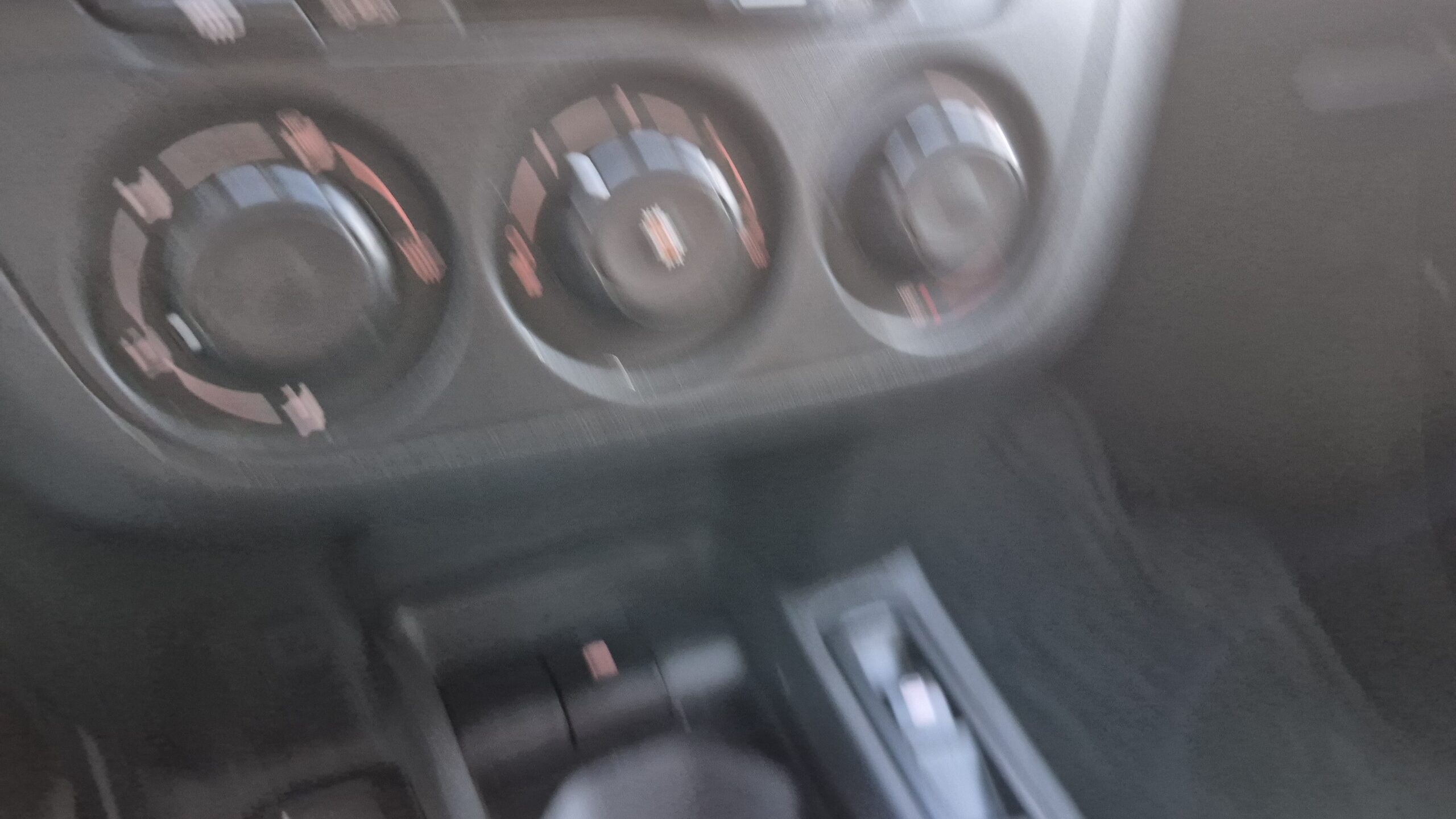 Peugeot 301 1.6 Hdi — foto 10 de 16
