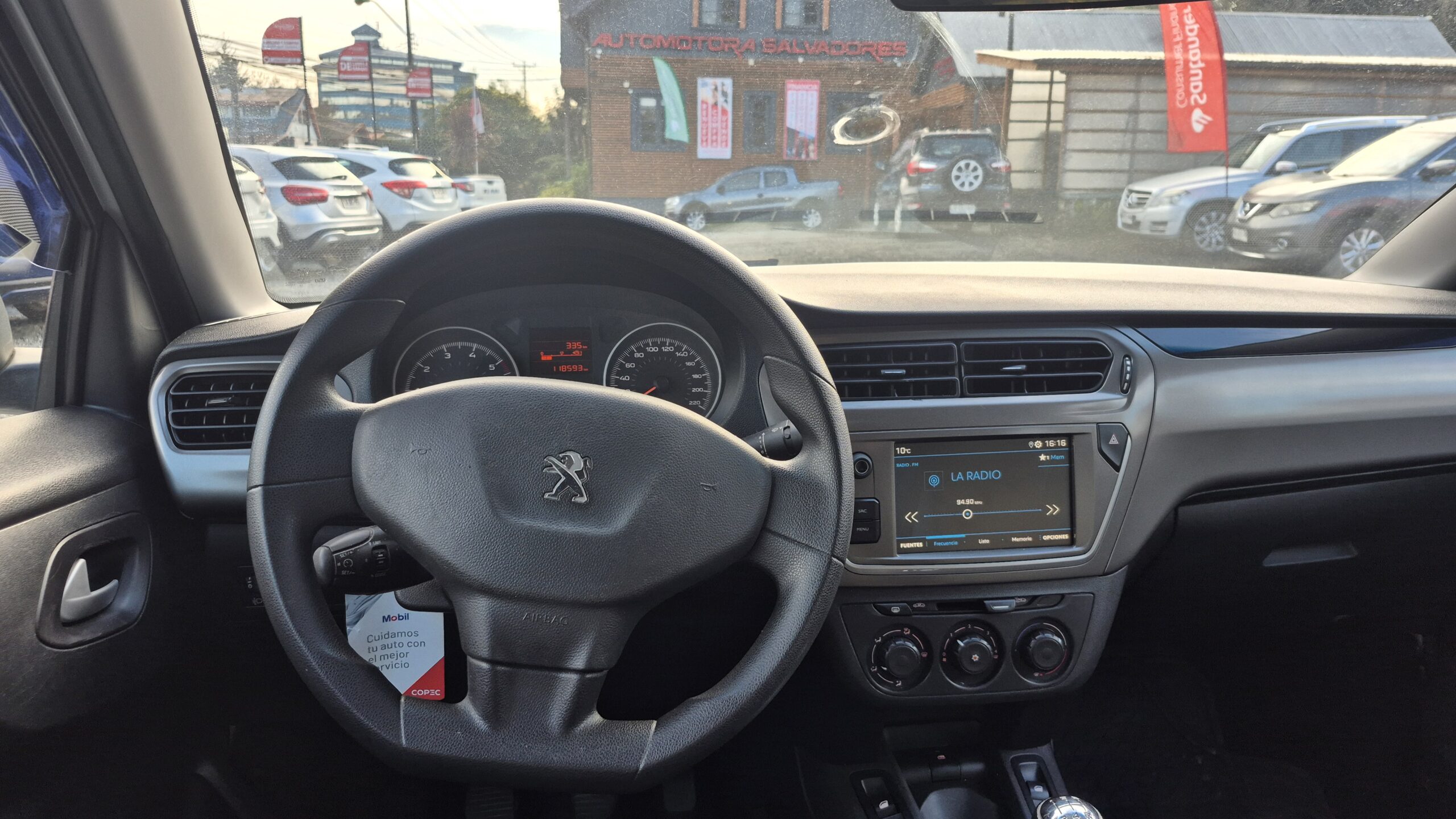 Peugeot 301 1.6 Hdi — foto 14 de 16