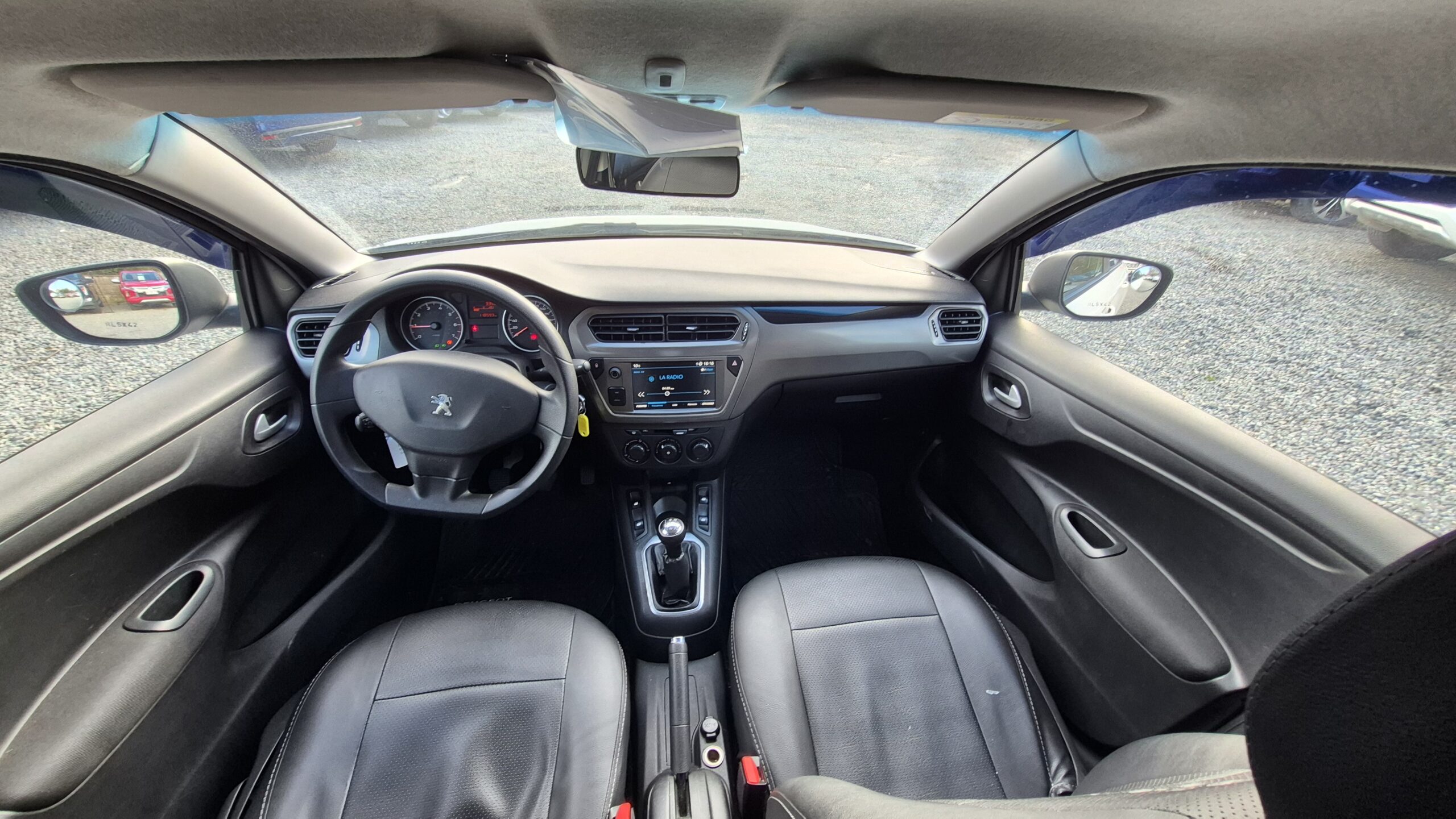 Peugeot 301 1.6 Hdi — foto 15 de 16