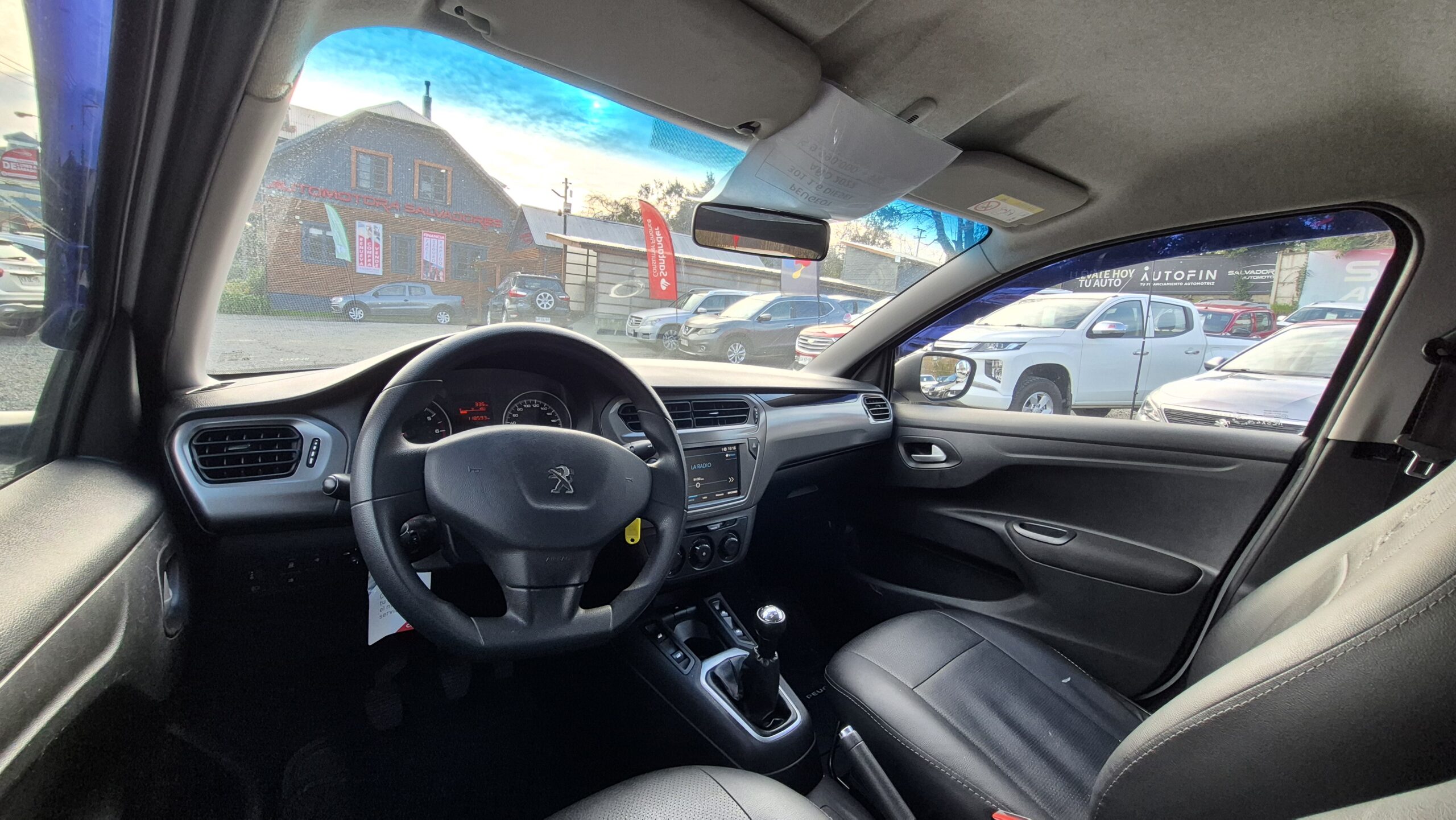 Peugeot 301 1.6 Hdi — foto 16 de 16