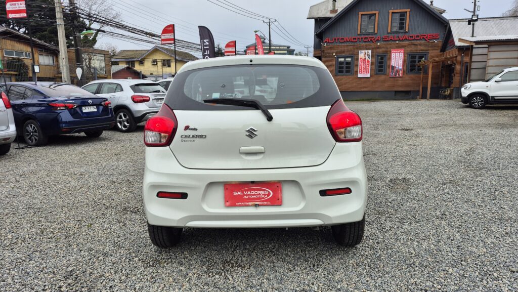 Suzuki Celerio 1.0 Mt Ac — foto 4 de 17