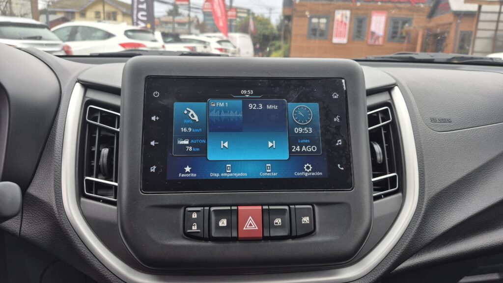 Suzuki Celerio 1.0 Mt Ac — foto 10 de 17