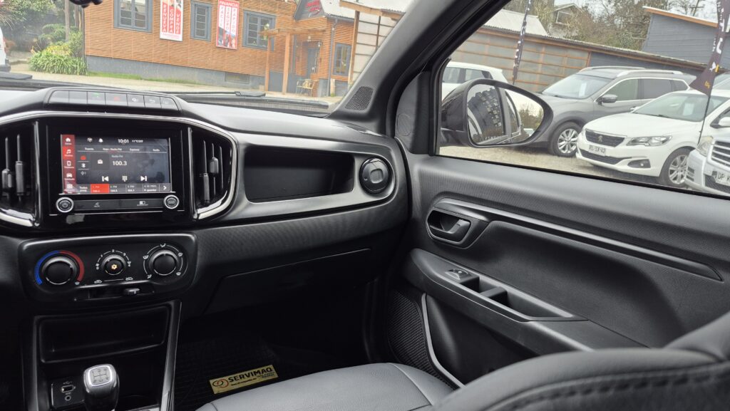 RAM 700 1.3 Bighorn — foto 14 de 17
