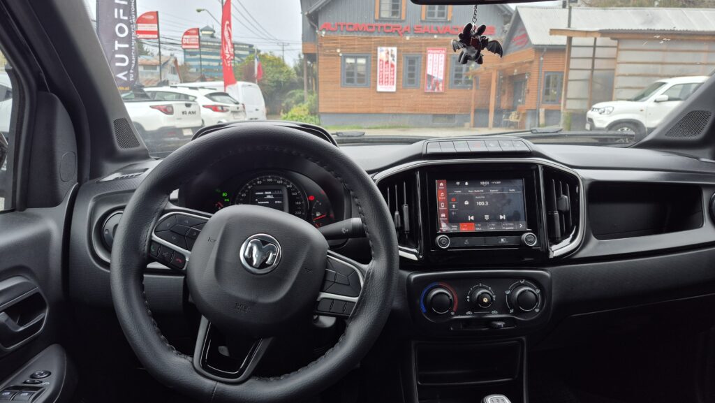 RAM 700 1.3 Bighorn — foto 15 de 17