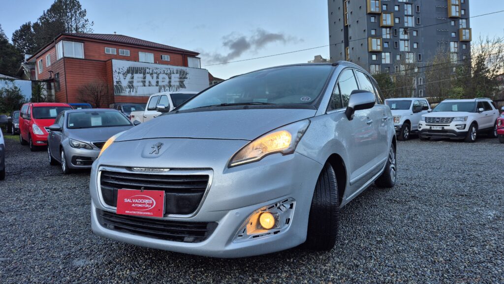 Peugeot 5008 1.6 Allure