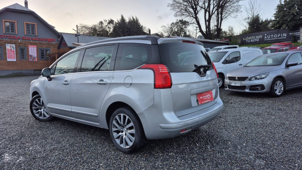 Peugeot 5008 1.6 Allure — foto 3 de 18
