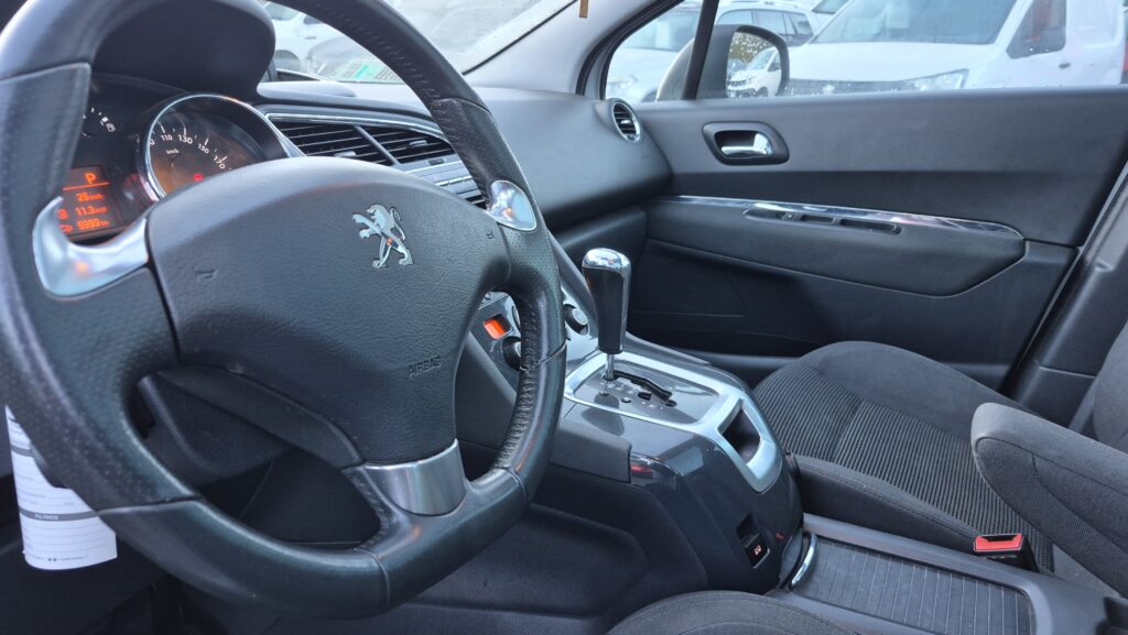 Peugeot 5008 1.6 Allure — foto 7 de 18