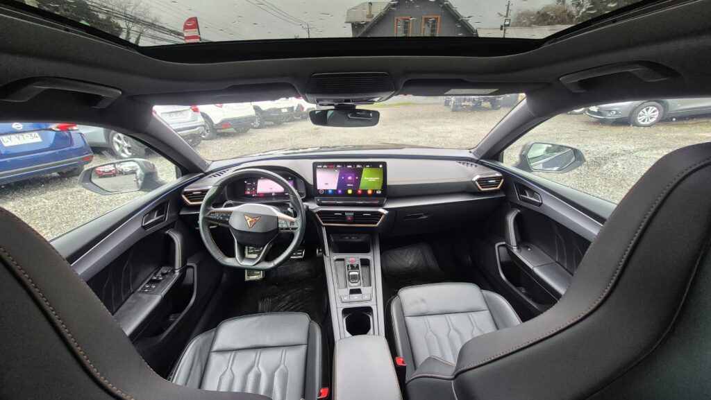 Cupra Leon 2.0 Aut — foto 16 de 16