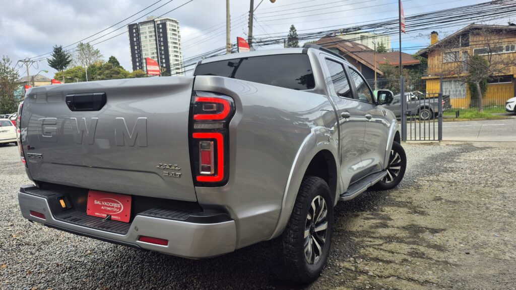 Great Wall Poer 2.4 Aut 4X4 Deluxe — foto 5 de 16
