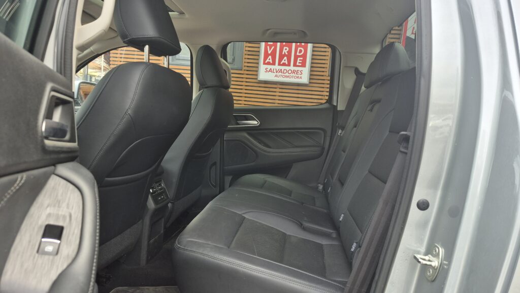 Great Wall Poer 2.4 Aut 4X4 Deluxe — foto 12 de 16