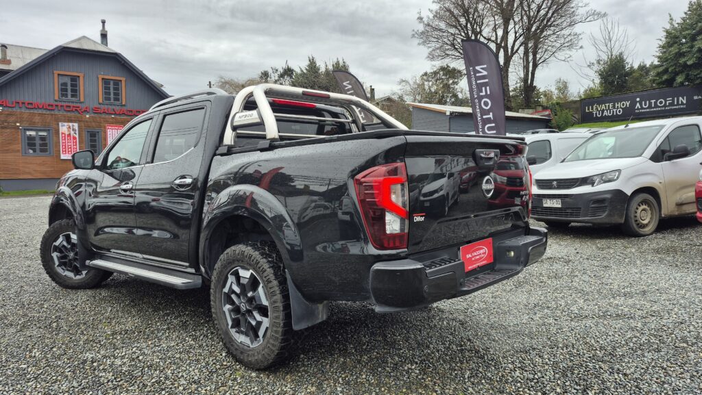 Nissan Navara 2.3 Platinum — foto 3 de 17