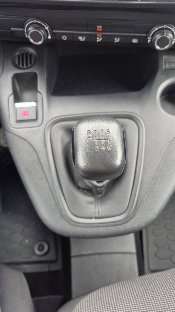 Peugeot Partner L1 Hdi — foto 12 de 15