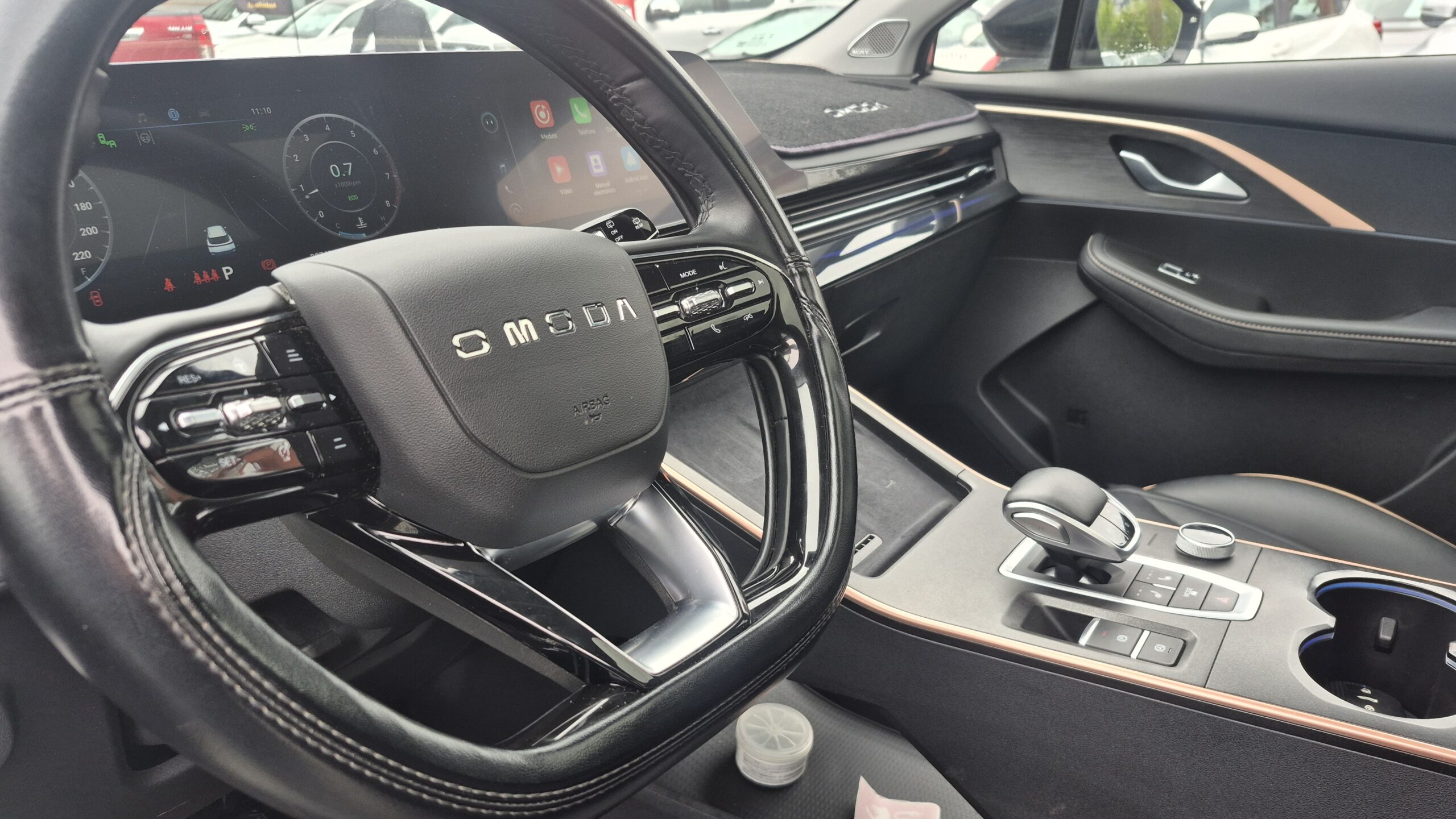 Omoda C5 — foto 7 de 15