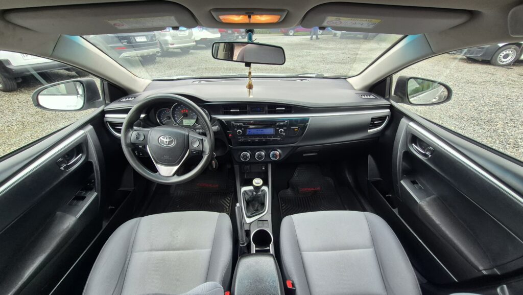 Toyota Corolla — foto 16 de 16