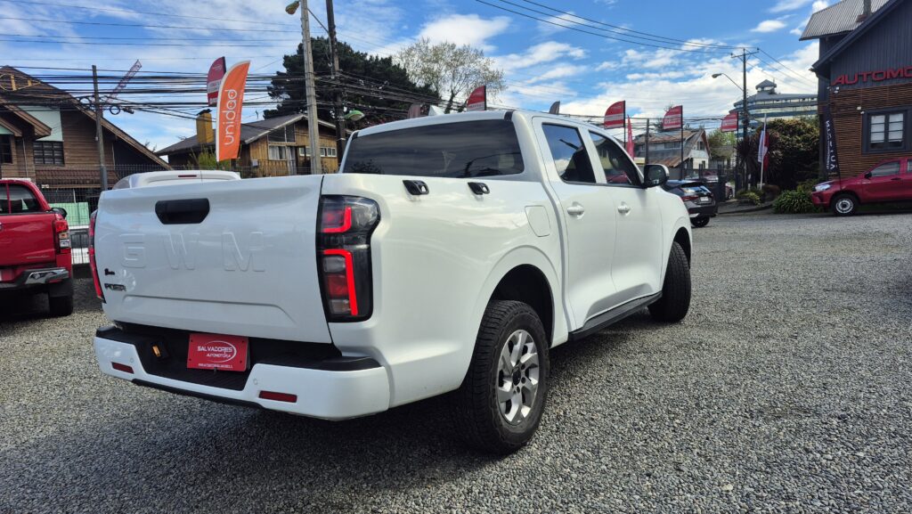 Great Wall Poer 2.0 4X2 Deluxe — foto 5 de 17