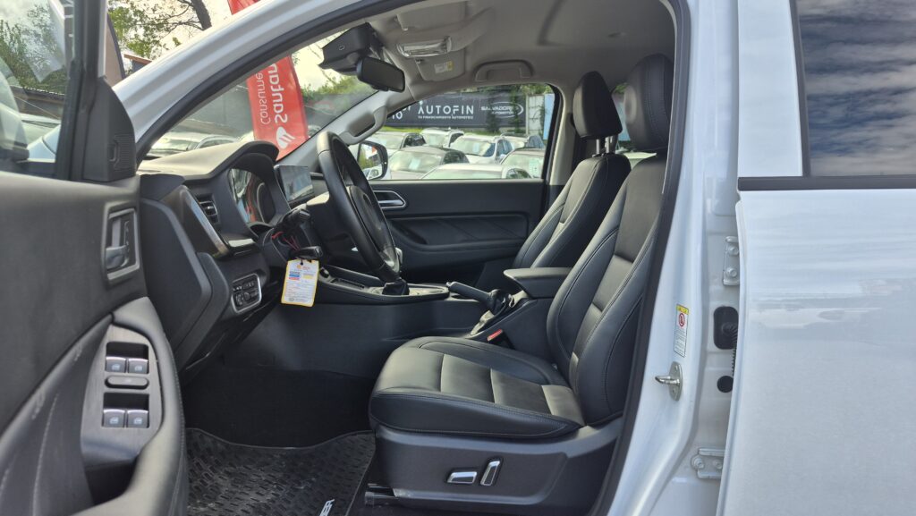 Great Wall Poer 2.0 4X2 Deluxe — foto 8 de 17