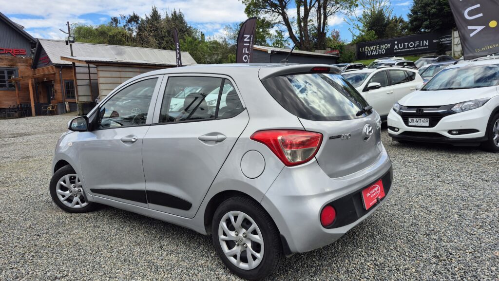 Hyundai Grand I10 — foto 3 de 17