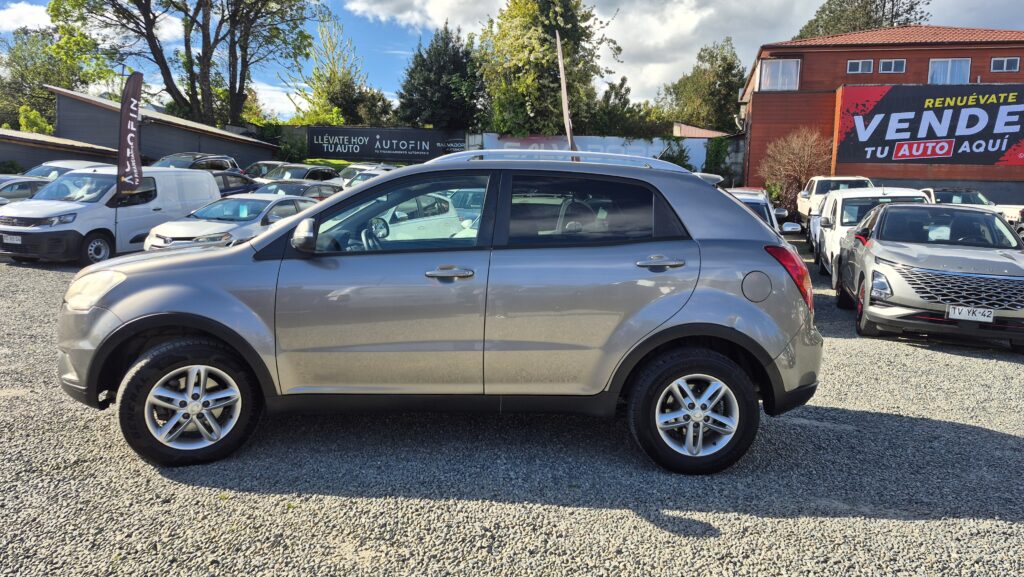 SsangYong Korando — foto 2 de 17